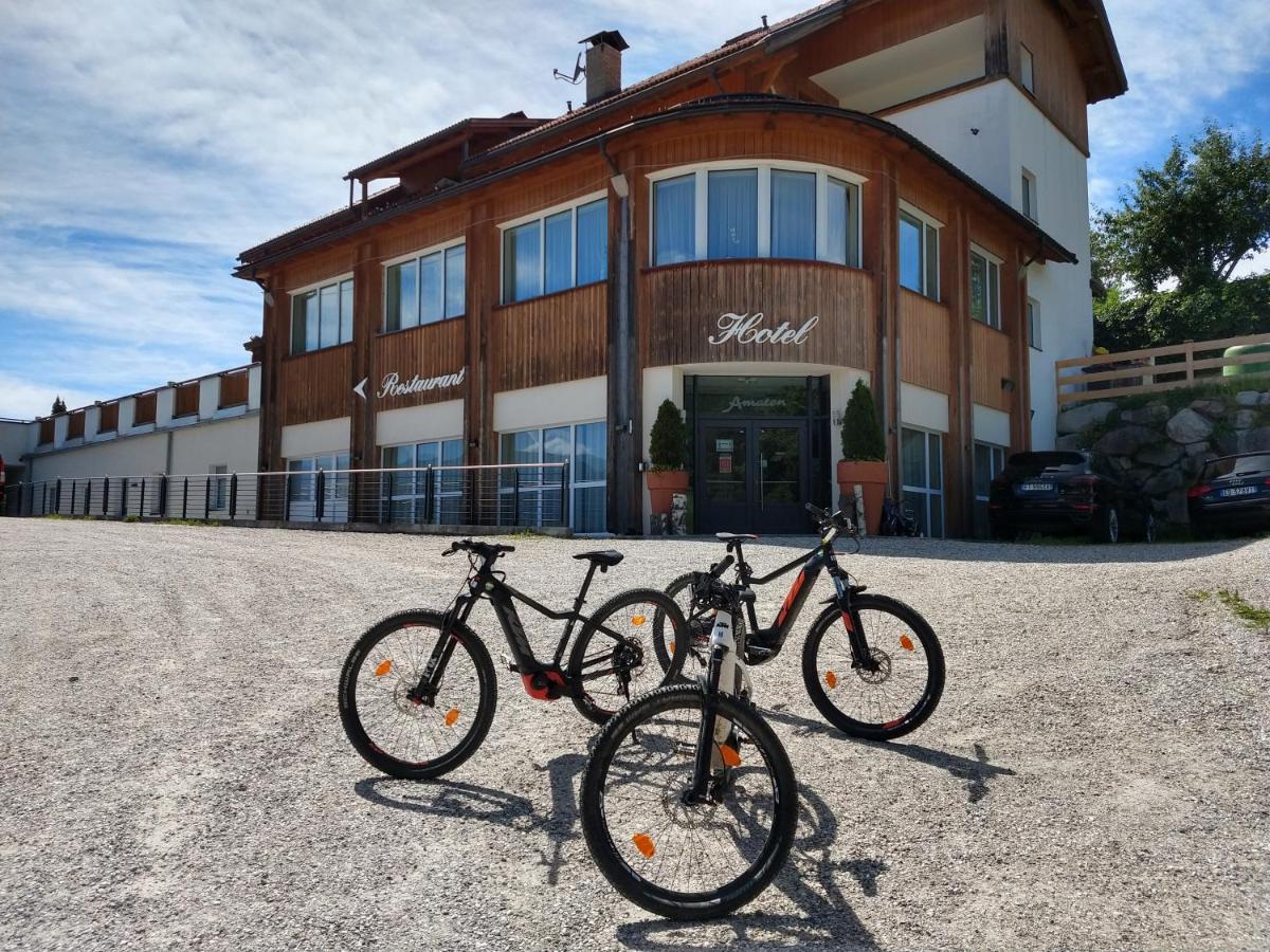 Hotel Amaten Brunico Exterior foto