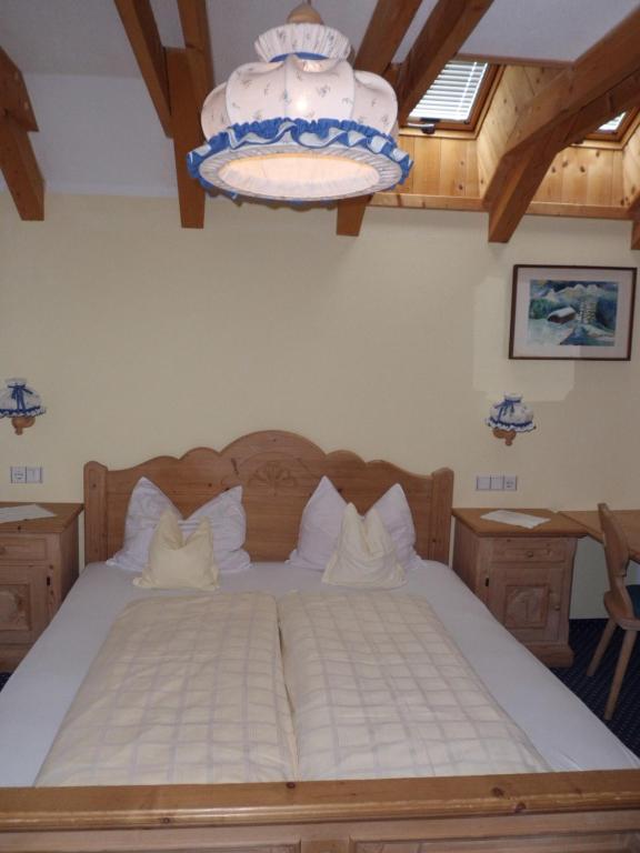 Hotel Amaten Brunico Quarto foto