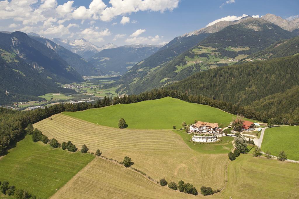 Hotel Amaten Brunico Exterior foto